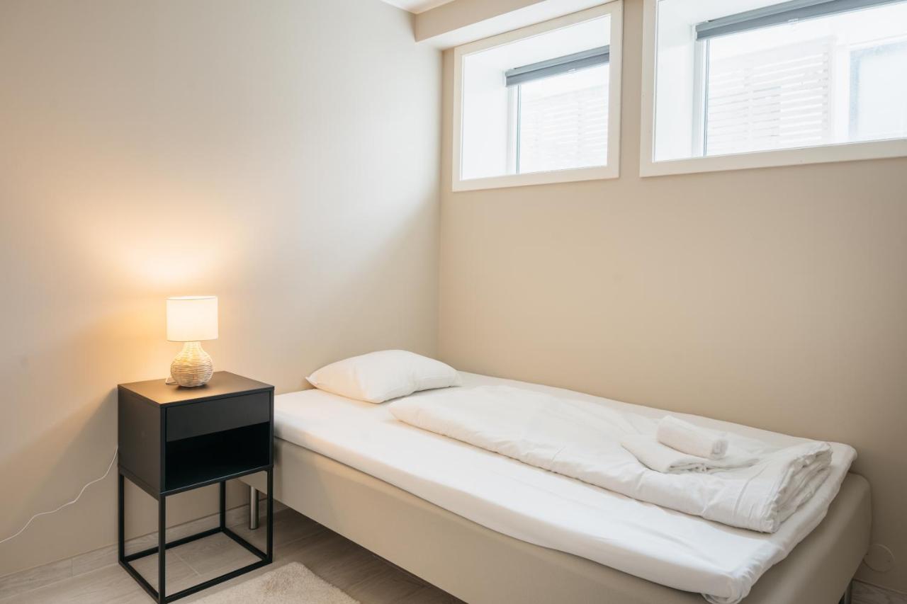 Stay L Urban - Spacious Apartment With Private Terrace Bergen Exterior foto