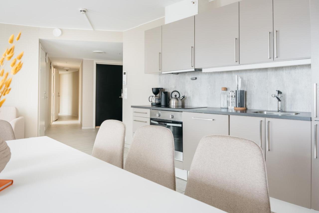 Stay L Urban - Spacious Apartment With Private Terrace Bergen Exterior foto