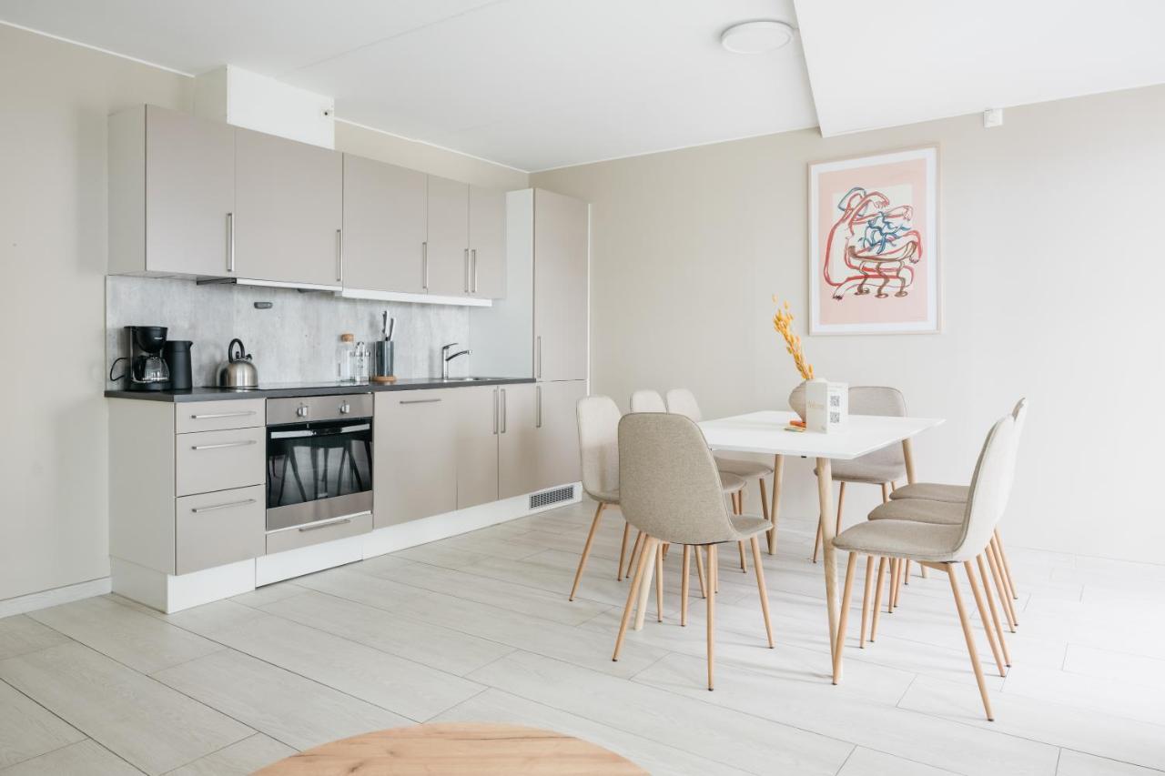 Stay L Urban - Spacious Apartment With Private Terrace Bergen Exterior foto
