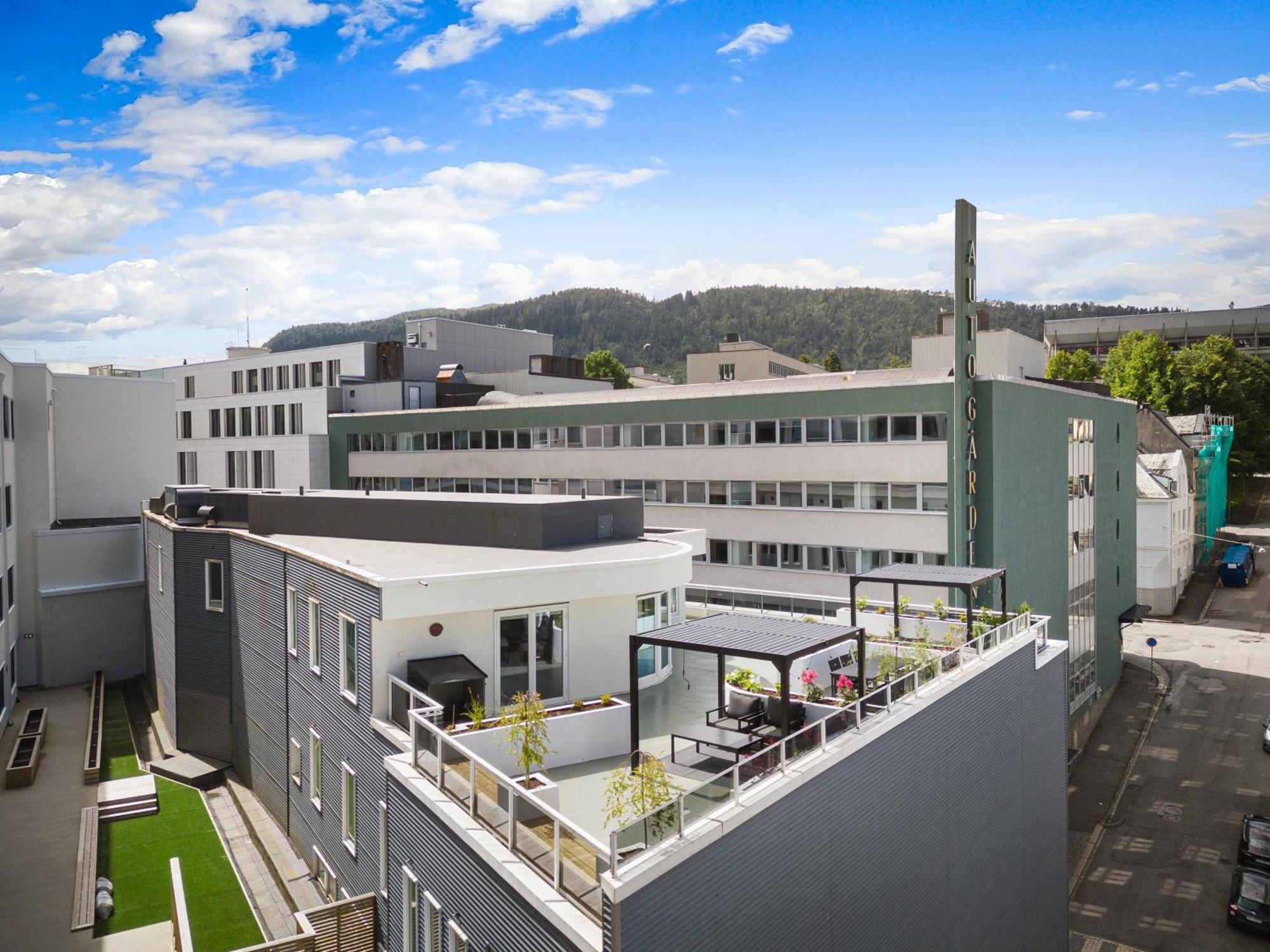 Stay L Urban - Spacious Apartment With Private Terrace Bergen Exterior foto