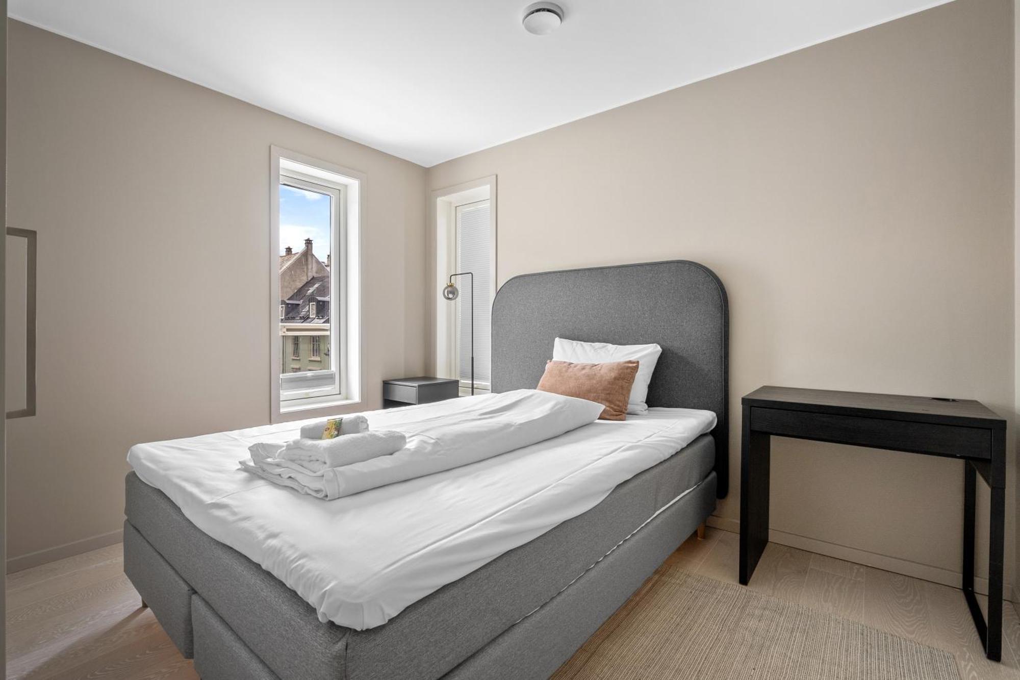 Stay L Urban - Spacious Apartment With Private Terrace Bergen Exterior foto