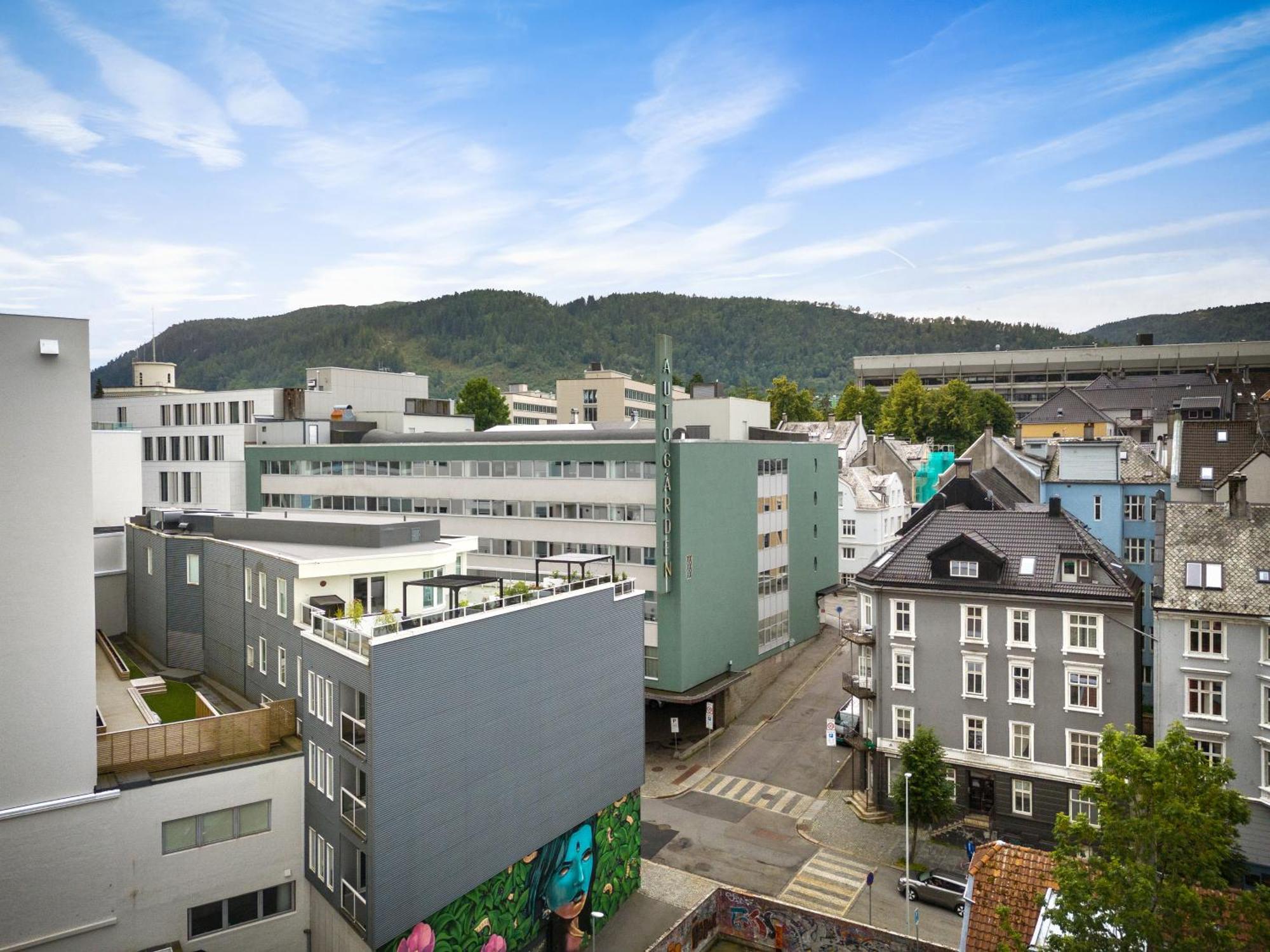 Stay L Urban - Spacious Apartment With Private Terrace Bergen Exterior foto