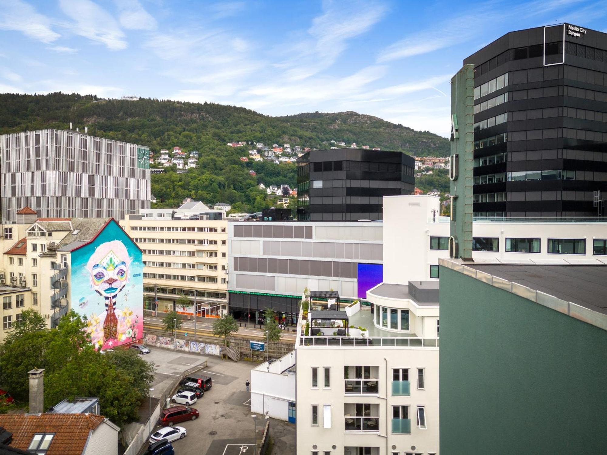Stay L Urban - Spacious Apartment With Private Terrace Bergen Exterior foto